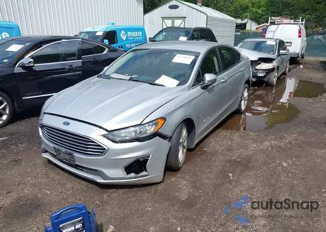 2019 Ford Fusion Hybrid Se из США, поврежденный, VIN 3FA6P0LU7KR121038